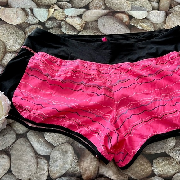 NIKE ATHLETIC SHORTS - Picture 3 of 7